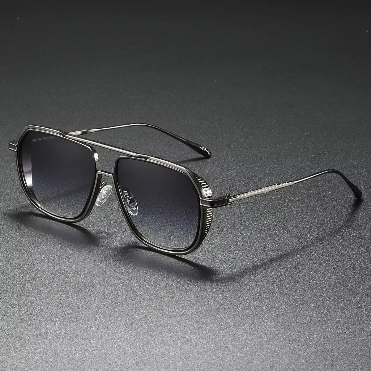 Matteo Gradient Pilot Sunglasses
