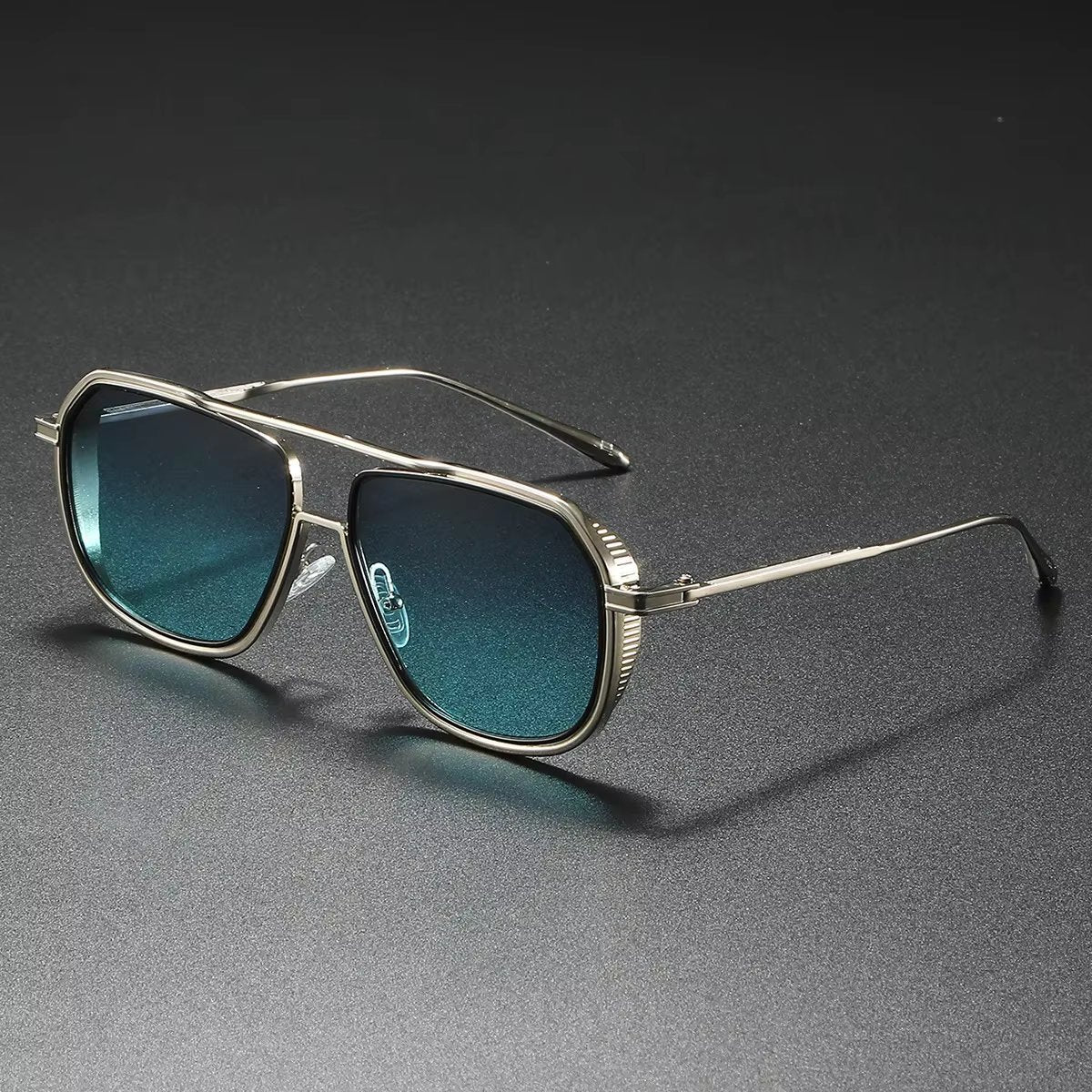 Matteo Gradient Pilot Sunglasses
